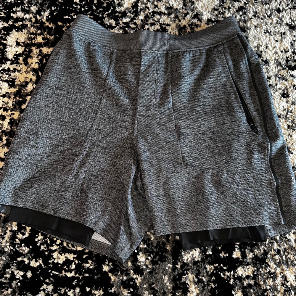 Lululemon Men’s Short with Built-In Liner (M)
